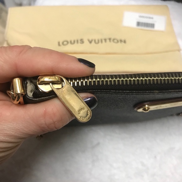 Louis Vuitton Milla Pochette mm Monogram - Picture 5 of 9